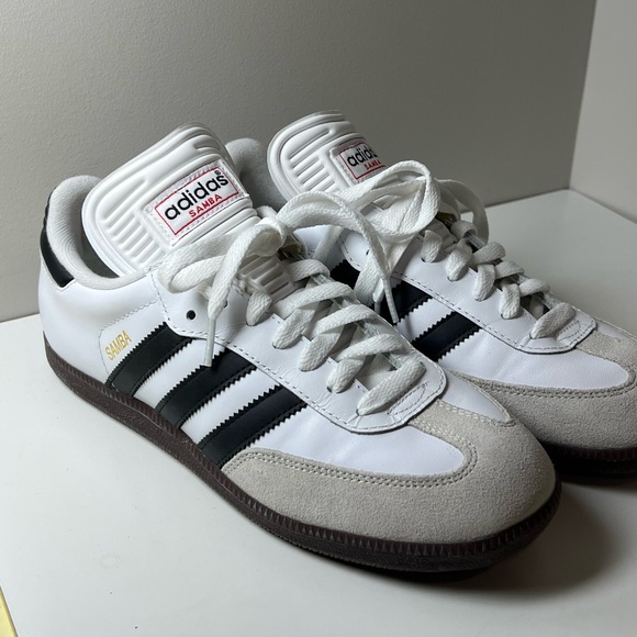 Brand New Men’s Adidas Samba Indoor Soccer Size US 7 White Black Suede Shoe - Picture 2 of 12